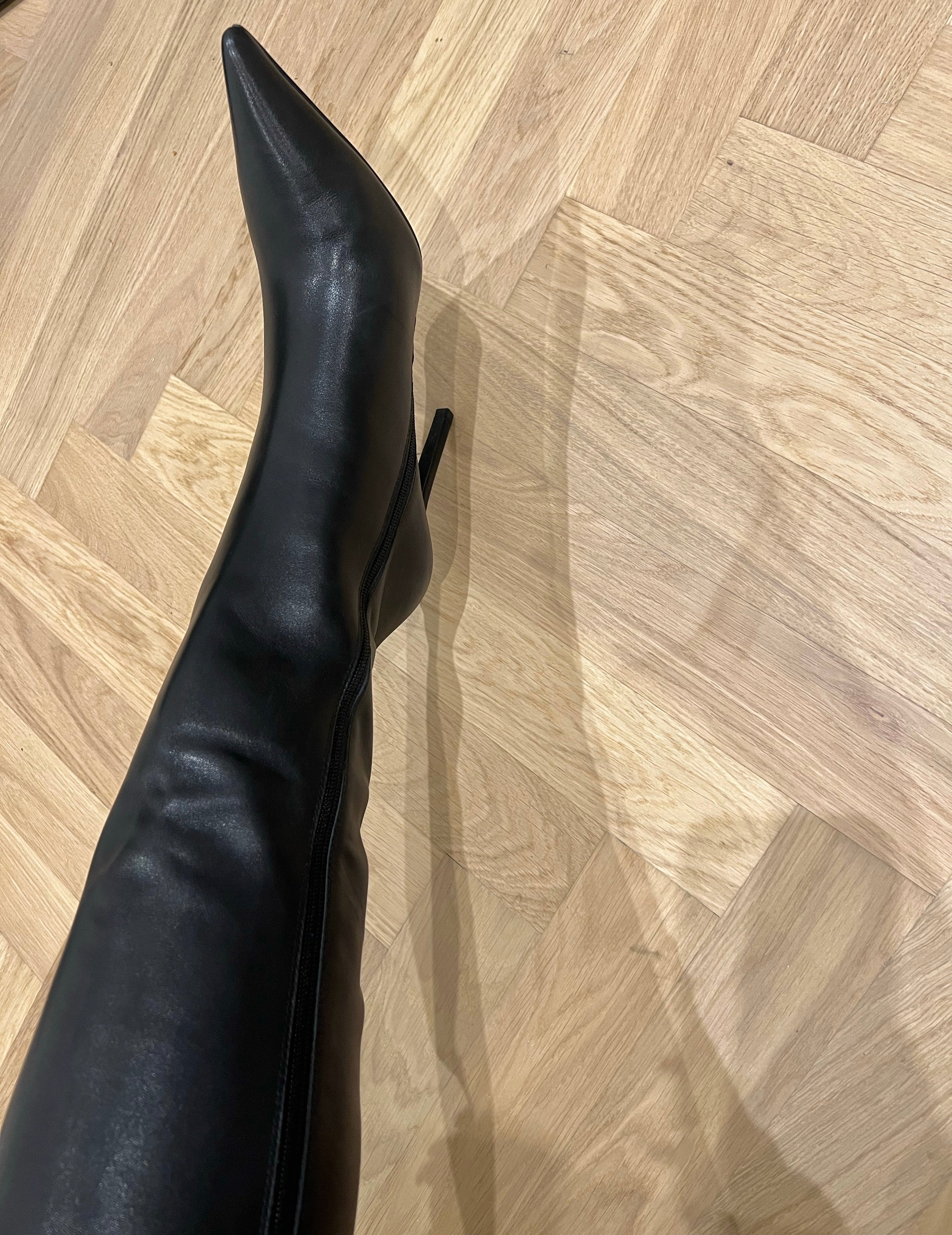Mia High-Knee 100mm Boots